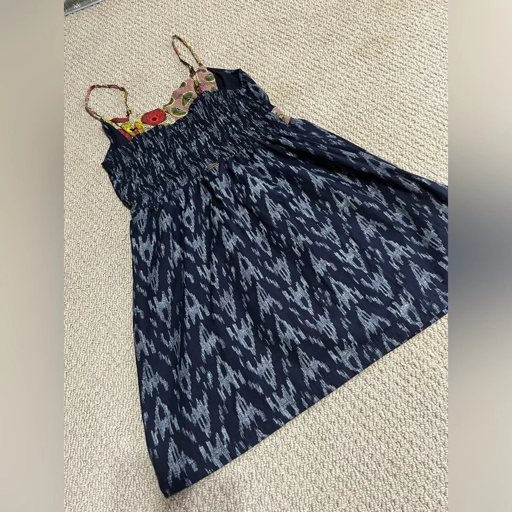 Element | Medium Mini Dress - Picture 4 of 9